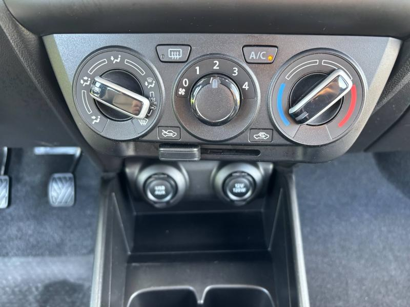 SUZUKI Swift d’occasion à vendre à LA GARDE chez AUTO SERVICE VAROIS 83 (Photo 13)