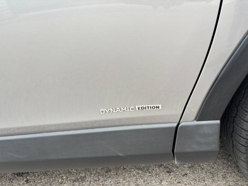 agency.seo.links.detann.title TOYOTA RAV4 d’occasion à vendre à LA GARDE chez AUTO SERVICE VAROIS 83 (Photo 11)