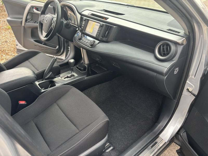 agency.seo.links.detann.title TOYOTA RAV4 d’occasion à vendre à LA GARDE chez AUTO SERVICE VAROIS 83 (Photo 13)