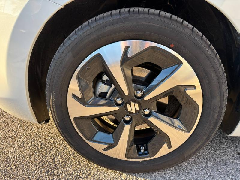 SUZUKI Swift d’occasion à vendre à LA GARDE chez AUTO SERVICE VAROIS 83 (Photo 9)