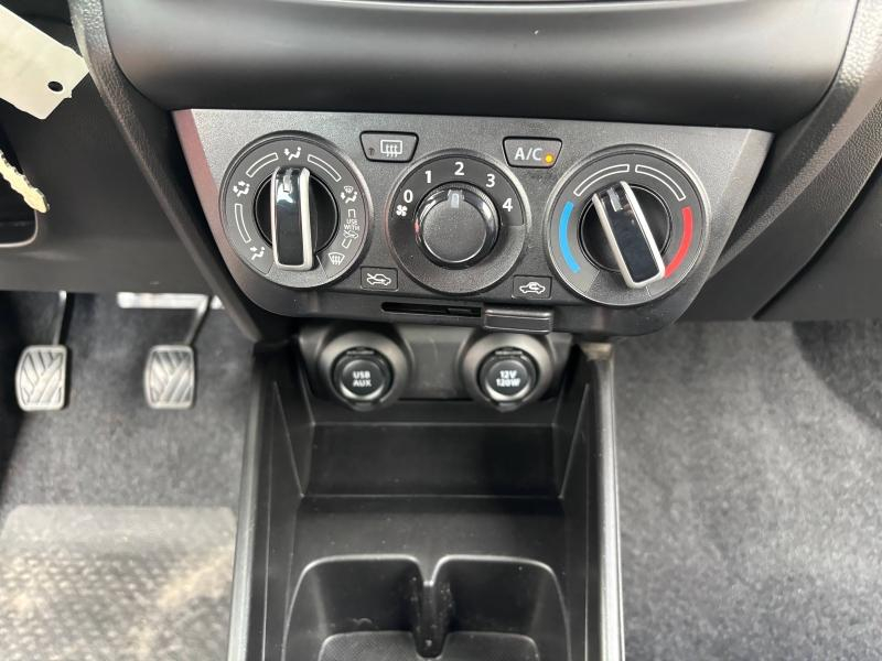 SUZUKI Swift d’occasion à vendre à LA GARDE chez AUTO SERVICE VAROIS 83 (Photo 13)