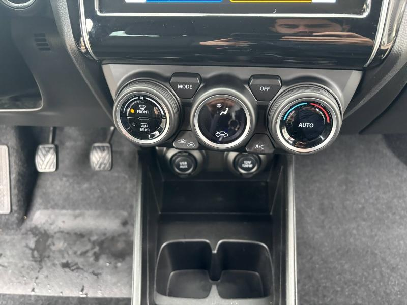 SUZUKI Swift d’occasion à vendre à LA GARDE chez AUTO SERVICE VAROIS 83 (Photo 15)