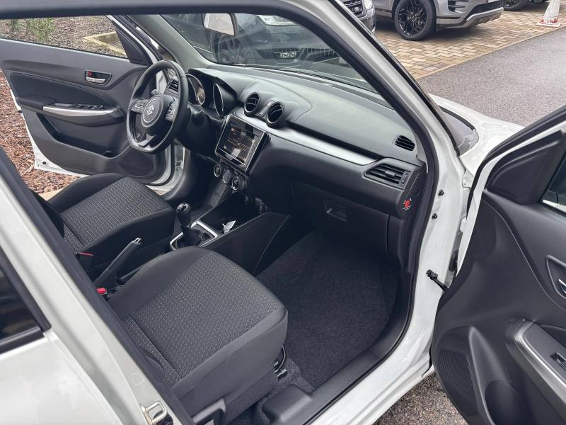 SUZUKI Swift d’occasion à vendre à LA GARDE chez AUTO SERVICE VAROIS 83 (Photo 13)