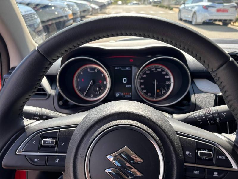 SUZUKI Swift d’occasion à vendre à LA GARDE chez AUTO SERVICE VAROIS 83 (Photo 16)