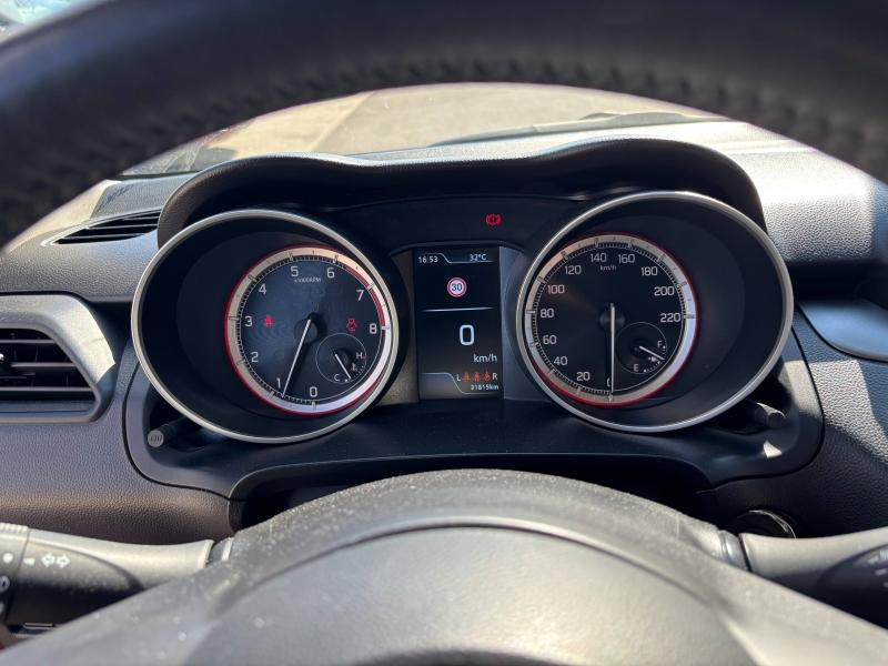 SUZUKI Swift d’occasion à vendre à LA GARDE chez AUTO SERVICE VAROIS 83 (Photo 14)